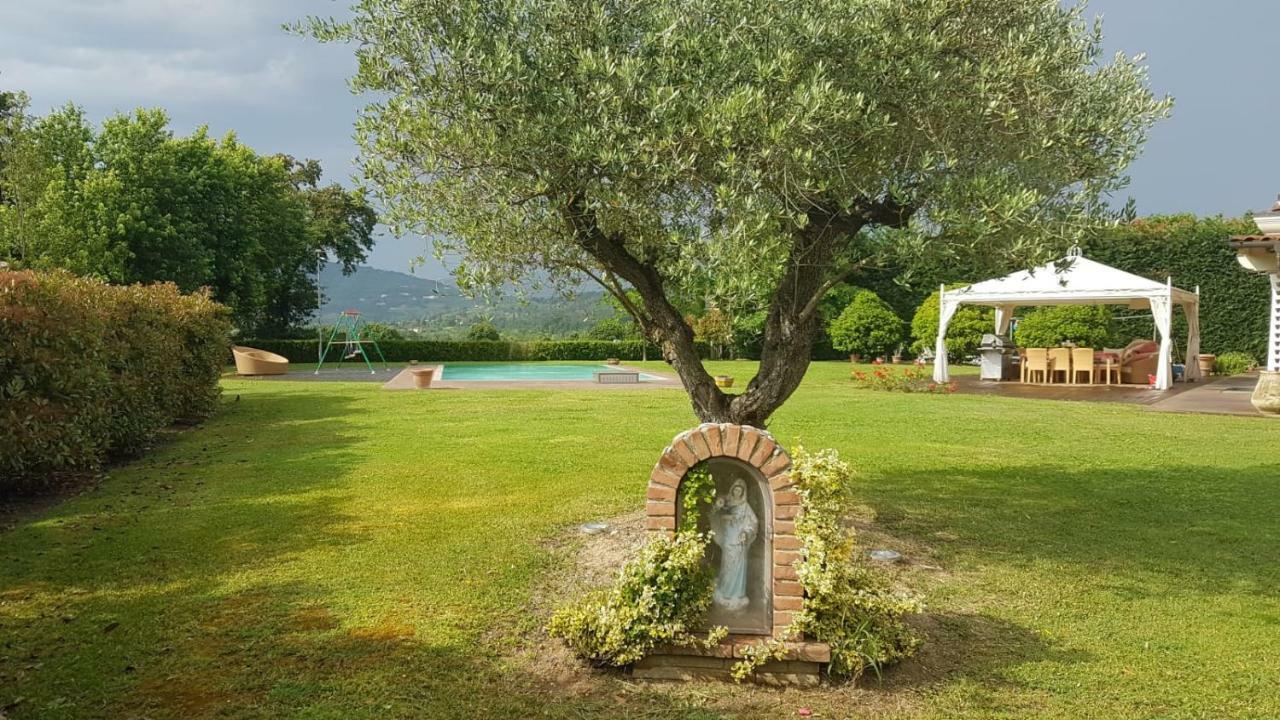 La Villa Nel Bosco Lucca Exterior photo